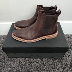 Kenneth Cole Chelsea Boots, size 8.5, but fits 9, 9.5